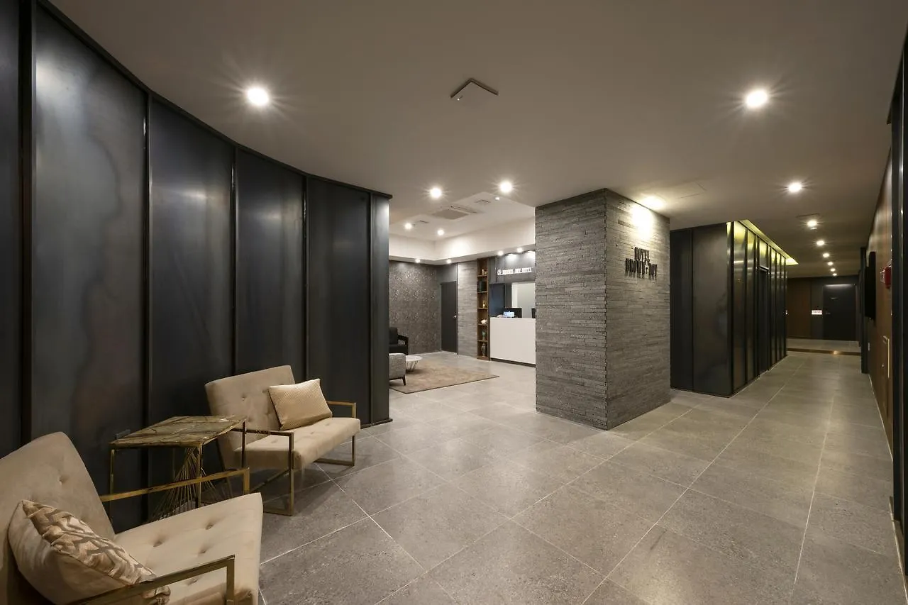 Brown-Dot Hotel Gupo Busan