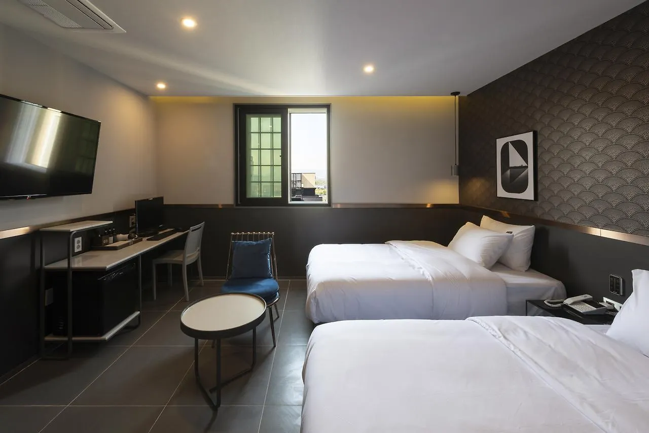 Brown-Dot Hotel Gupo Busan