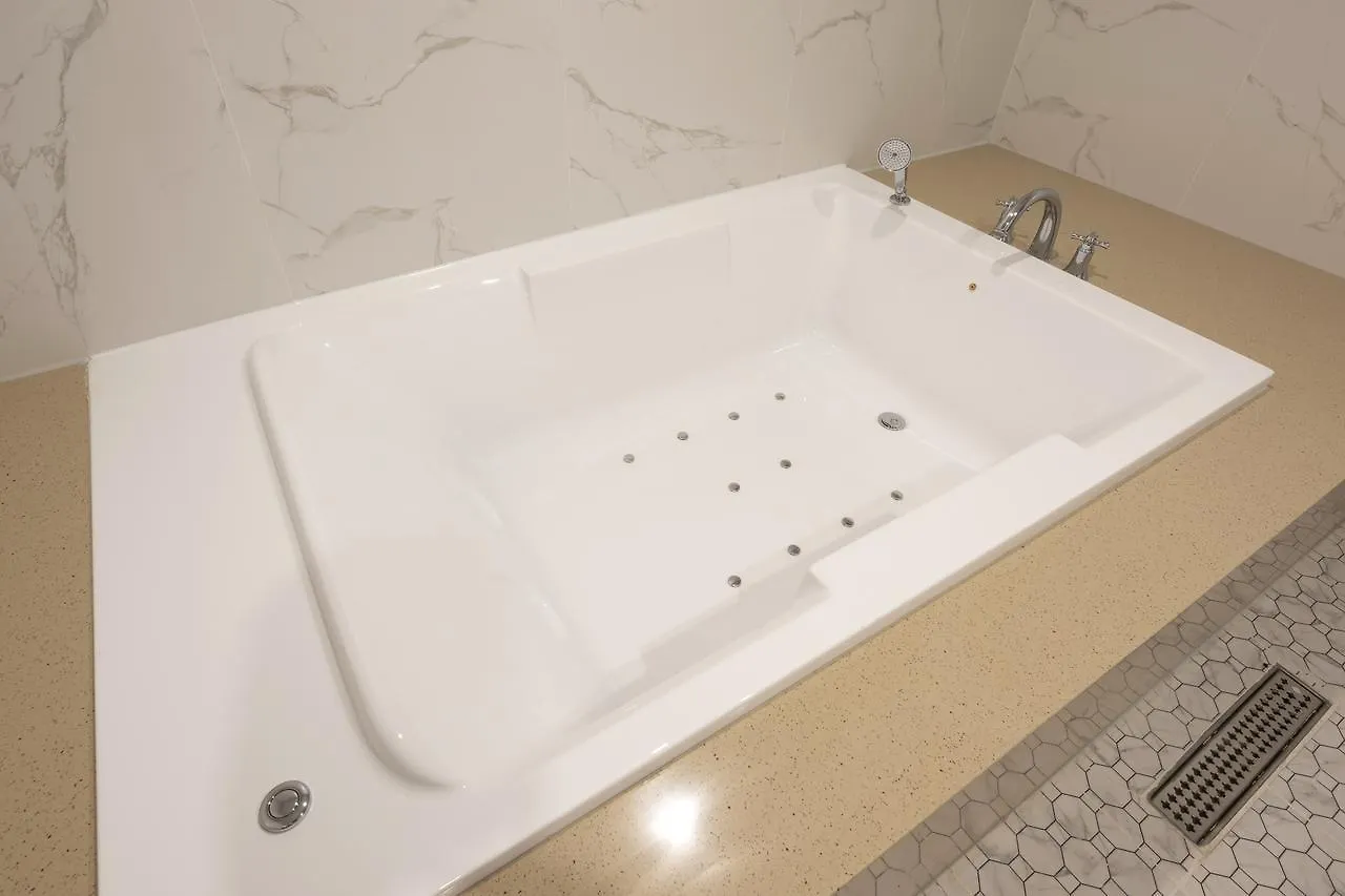 Brown-Dot Hotel Gupo Busan