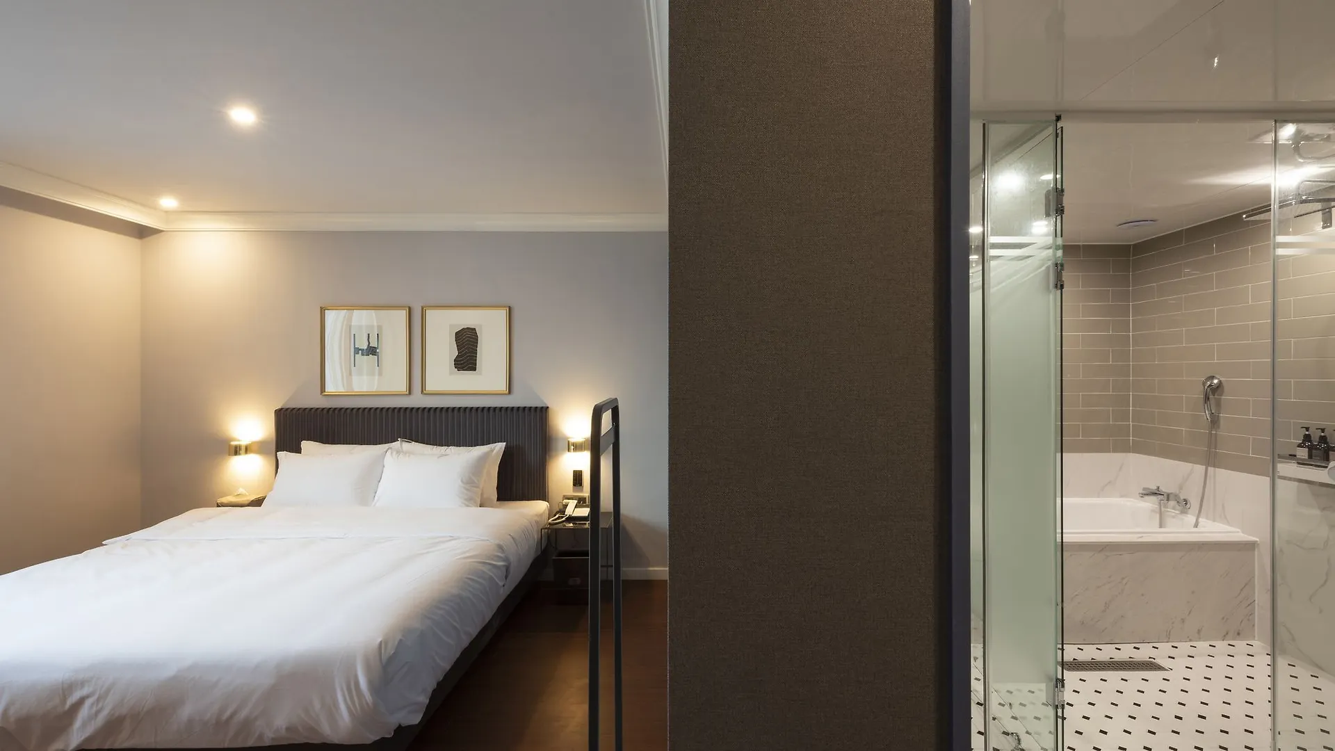 Brown-Dot Hotel Gupo Busan 2*,